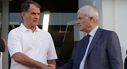 Nα βρίσκεται... μισή κατηγορία μπροστά