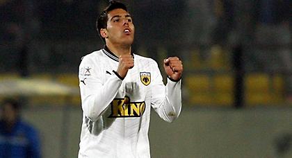 Έδωσαν τα χέρια Καλλιθέα και Καραλής