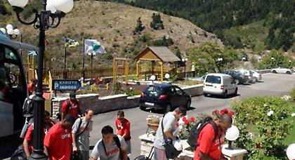 Έφτασε Καρπενήσι ο Ολυμπιακός (video)