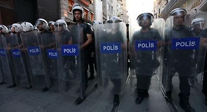 Δακρυγόνα εναντίον διαδηλωτών στην Τουρκία