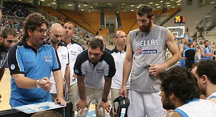 Παπανικολάου: «Να σταματήσουμε τον ενθουσιασμό της Ιταλίας»