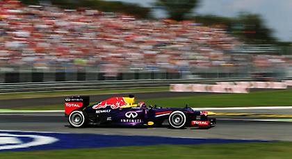 Τα έσπασε στον «Ναό της ταχύτητας» ο Φέτελ!