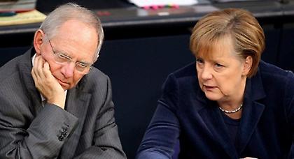 Πρωτογενές πλεόνασμα και επιστροφή της Ελλάδας στην ανάπτυξη βλέπει ο Σόιμπλε