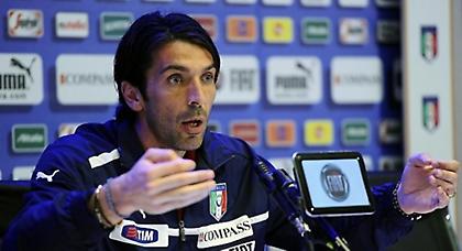 Πιστός στην εθνική ο Μπουφόν