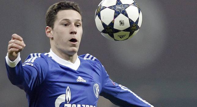 Έμεινε στη Σάλκε για να πάει… Βραζιλία