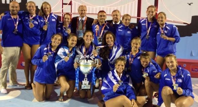 «Ερυθρόλευκα» συγχαρητήρια στην Εθνική νεανίδων