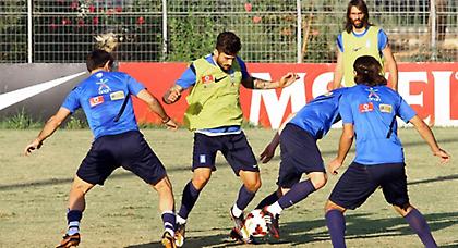 «Κλειστά χαρτιά» από Σάντος