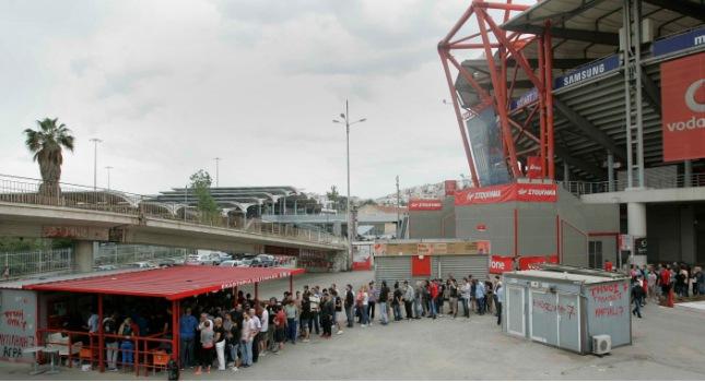 Προ των πυλών το sold out με Παρί