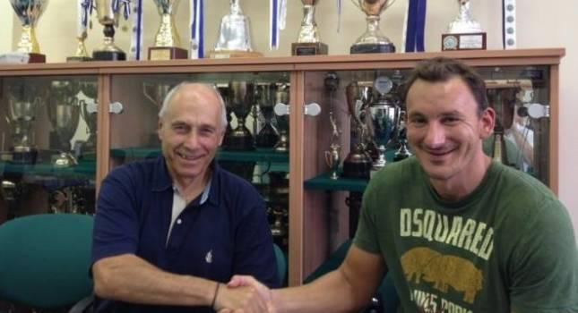 «Πράσινος» ο Κομάντινα