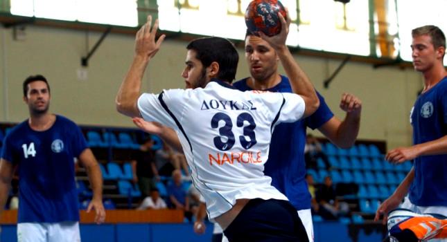 Με το… δεξί ο Δούκας