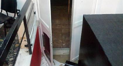 Παράνομη εισβολή της ΕΛ.ΑΣ. στα γραφεία της στο Πέραμα, καταγγέλλει η Χρυσή Αυγή