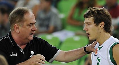 Μάλκοβιτς: «Πολύ πιο δύσκολα με Ελλάδα»