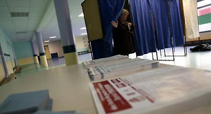 Οριακό προβάδισμα ΝΔ σε δύο νέες δημοσκοπήσεις