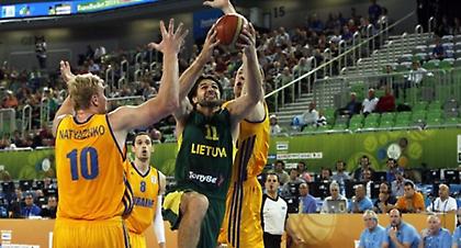 Με Κλέιζα... πρωτοδεύτερη