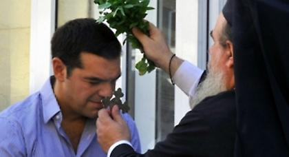 Ο Τσίπρας για να πάρει την εξουσία, το «παίζει» Χριστιανός, ενώ είναι άθεος