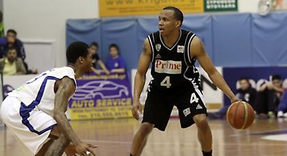 Έδιωξε Νηλ, πήρε Χάτσερ