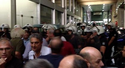 Μικροένταση στο υπουργείο Εργασίας