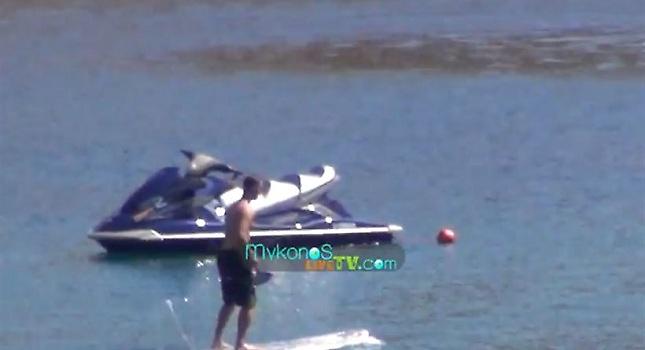 Δείτε τον Σουμάχερ να κάνει jet ski στη Μύκονο