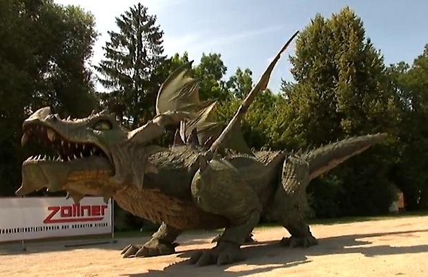 Εντάξει αυτό πάει πολύ. Οι Γερμανοί έφτιαξαν δράκο!