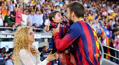 Ο Πικέ είναι χαζομπαμπάς και το χαίρεται (pics)