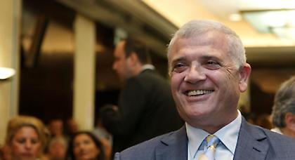 «Καρέ» κολοσσών για το όνομα στο γήπεδο