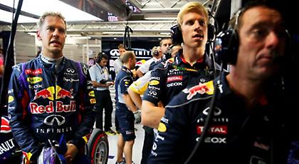 Φέτελ: «Περίεργη πολ ποζίσιον»