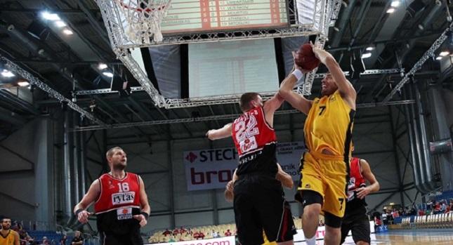 Βαριά ήττα Άρη από… Ιτούδη