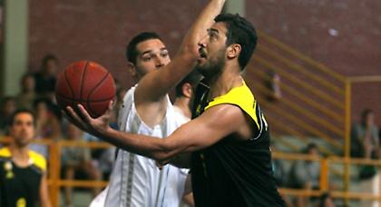 «Κιτρινόμαυρος» σίφουνας