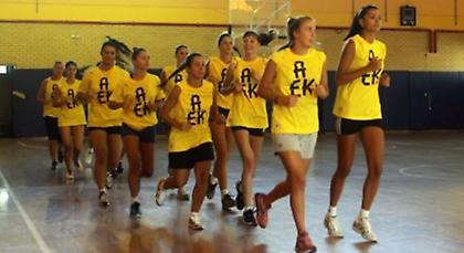 Γιορτινή νίκη της ΑΕΚ!