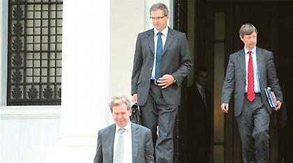 Συμφωνία για πρωτογενές πλεόνασμα και ύφεση το 2013