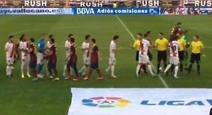 Δεν καταδέχθηκε να χαιρετήσει τον Μέσι (video)