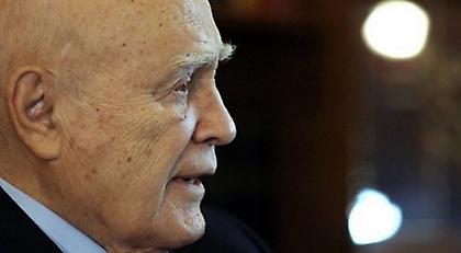 Νέες επαφές Παπούλια για τη Χρυσή Αυγή