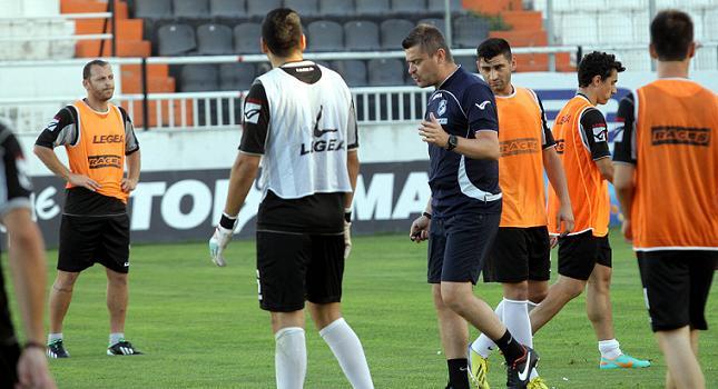 Ετοιμάζει αλλαγές ο Δερμιτζάκης