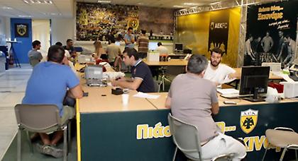 Συνεχίζεται ο… πανικός στην ΑΕΚ