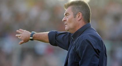 «Δείτε το σοβαρά»