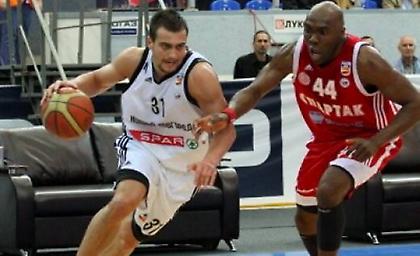 Στη Φουενλαμπράδα ο Πάουνιτς