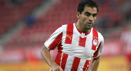 Εκθέτει κόσμο και κοσμάκη…