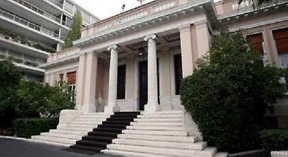 Κίνηση πανικού η απειλή παραίτησης των βουλευτών της Χρυσής Αυγής