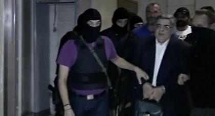 Στην Ευελπίδων οι συλληφθέντες της Χρυσής Αυγής