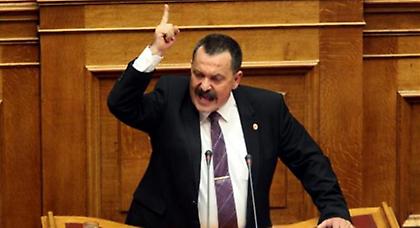 Παραδόθηκε ο Χρήστος Παππάς