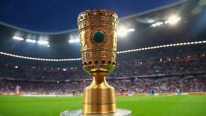 Από μακριά κι αγαπημένοι