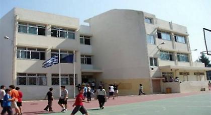 «Καλή σχολική χρονιά» από σήμερα σε γυμνάσια και λύκεια