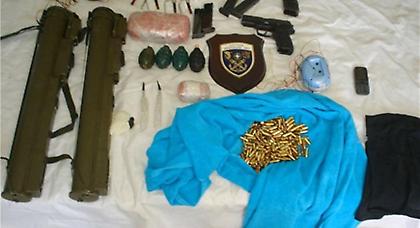 Ψάχνουν τον οπλισμό της Χρυσής Αυγής