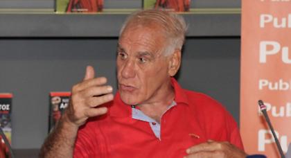 Ο Αλέφαντος υμνεί...