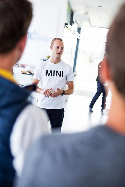 Εκπαιδευτικά σεμινάρια Mini για υποστροφή, υπερστροφή και ντριφτάρισμα