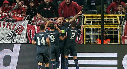 Ο Ολυμπιακός «έσπασε» τα σύνορα