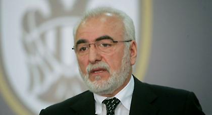 Στο πλάι τους ο Σαββίδης