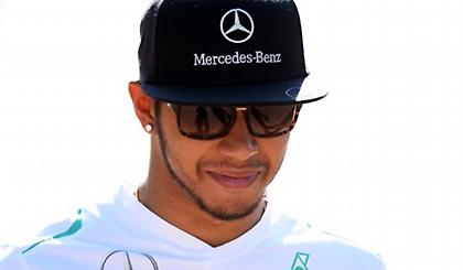 Ετοιμάζει επίθεση ο Χάμιλτον