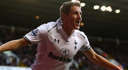 Η σημαία στον ιστό της