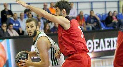 «Πράσινη» επικράτηση και… ξύλο στο παρκέ